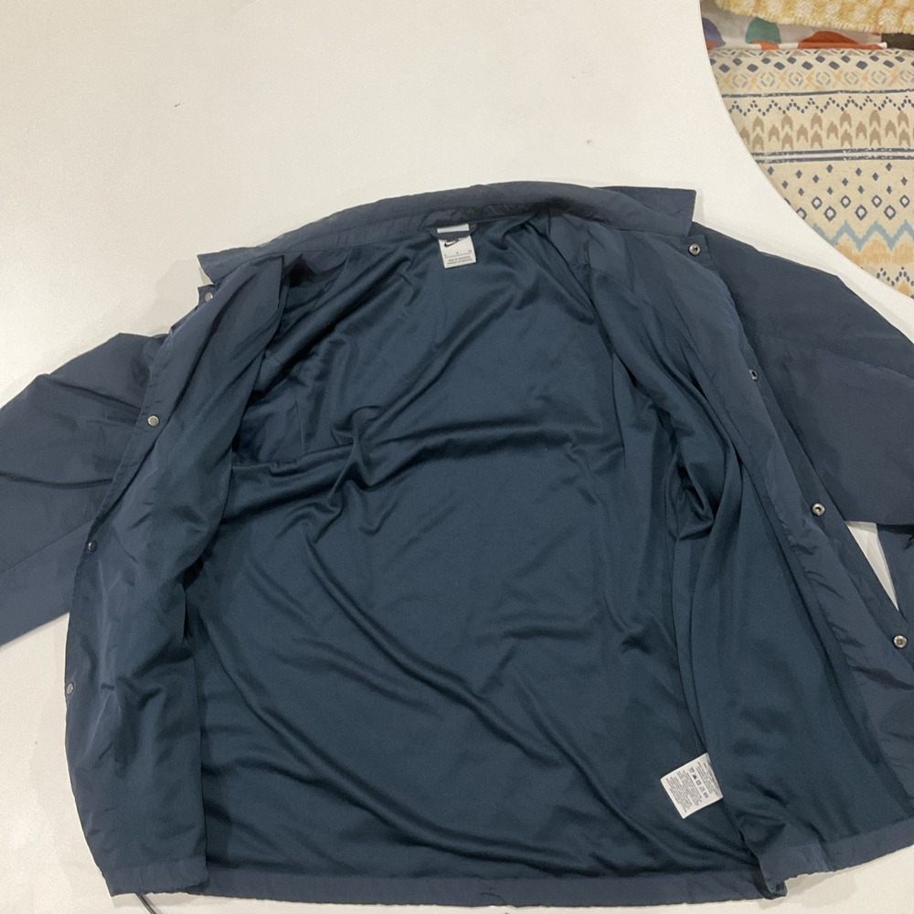 Nike Mens Ambassadors Club Rebellion Track & Field Coaches Jacket DZ3060 Small - Picture 4 of 4